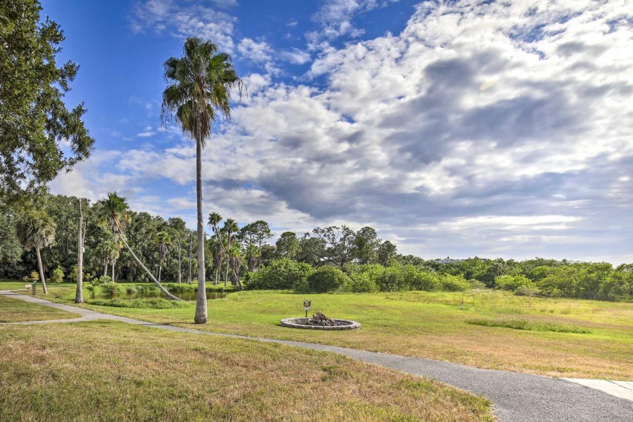 Home With Bbq About 1 Mi To Indian Rocks Beach And Golf Ларго Экстерьер фото